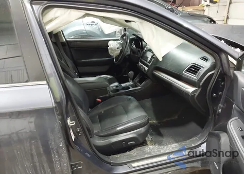 2017 Subaru Outback 2.5I Limited z USA, uszkodzony, nr VIN 4S4BSANC6H3441052